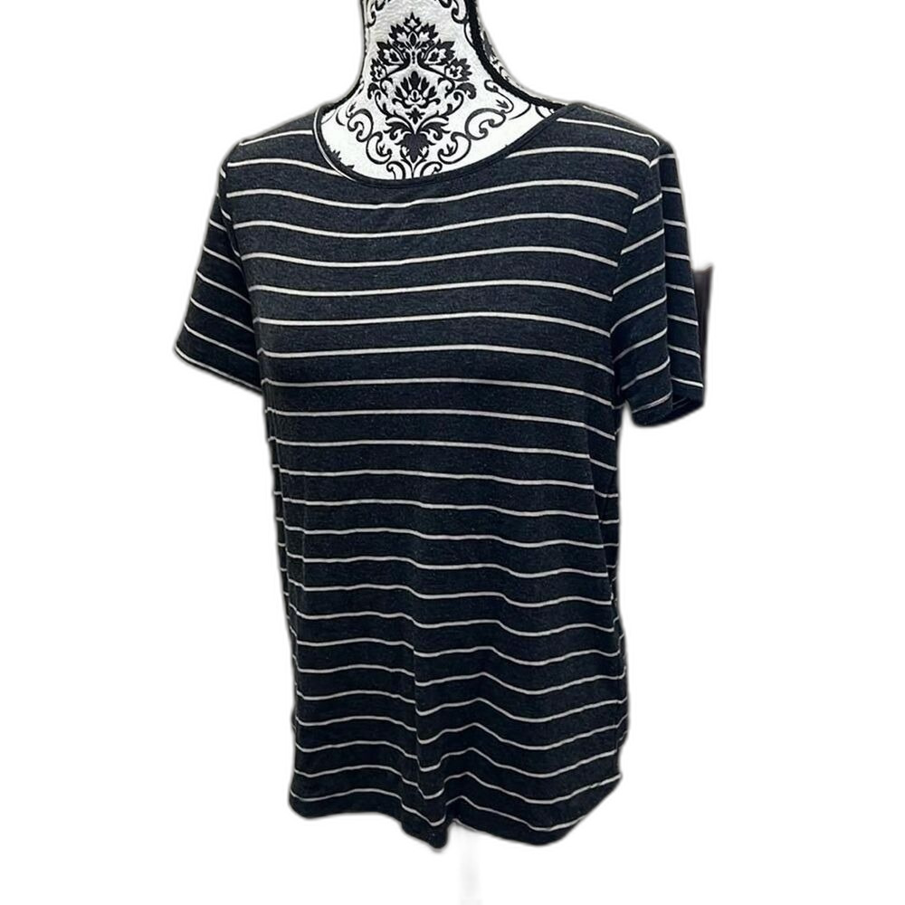 Pink-clove Women's T-shirt